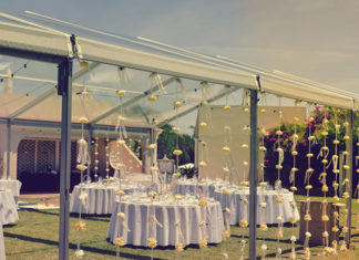 Na stole weselnym Na stole weselnym