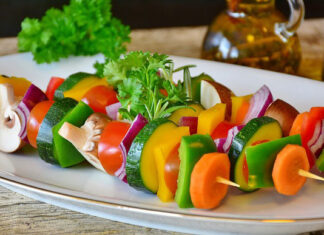 Zdrowe odżywianie w dzisiejszych czasach jest łatwe i wygodne Zdrowe odżywianie w dzisiejszych czasach jest łatwe i wygodne