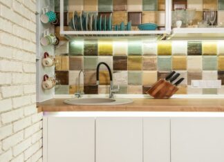 płytki na ścianie w kuchni