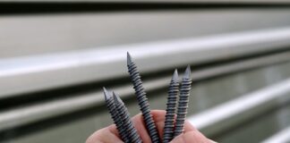 Czym mocować laty i kontrłaty?