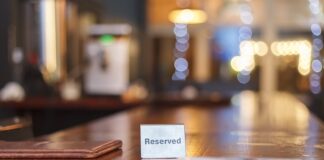 Jak się wymawia nazwisko Houellebecq?