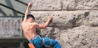 Ile metrów ma ścianka wspinaczkowa?