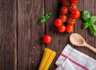 Czy można jeść pomidory na noc? Czy można jeść pomidory na noc?