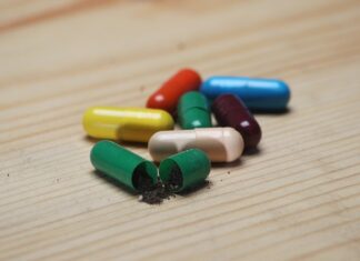 Czy można wrzucić kapsułkę do zmywarki do pralki?