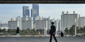 Jak założyć kausze?