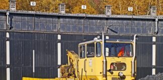 Czym skleić walizkę?